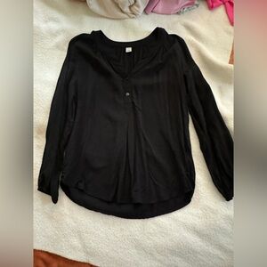 Old navy xs black shirt long sleeve